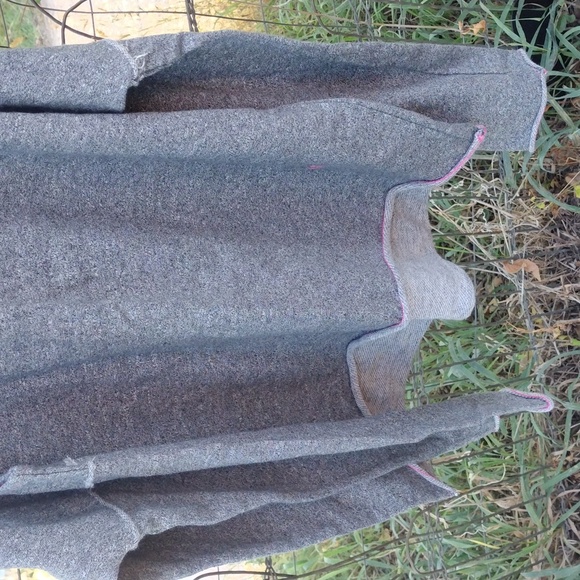 Sweatshirt - Picture 6 of 8